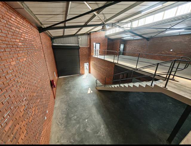 250M² WAREHOUSE TO LET IN ORMONDE
